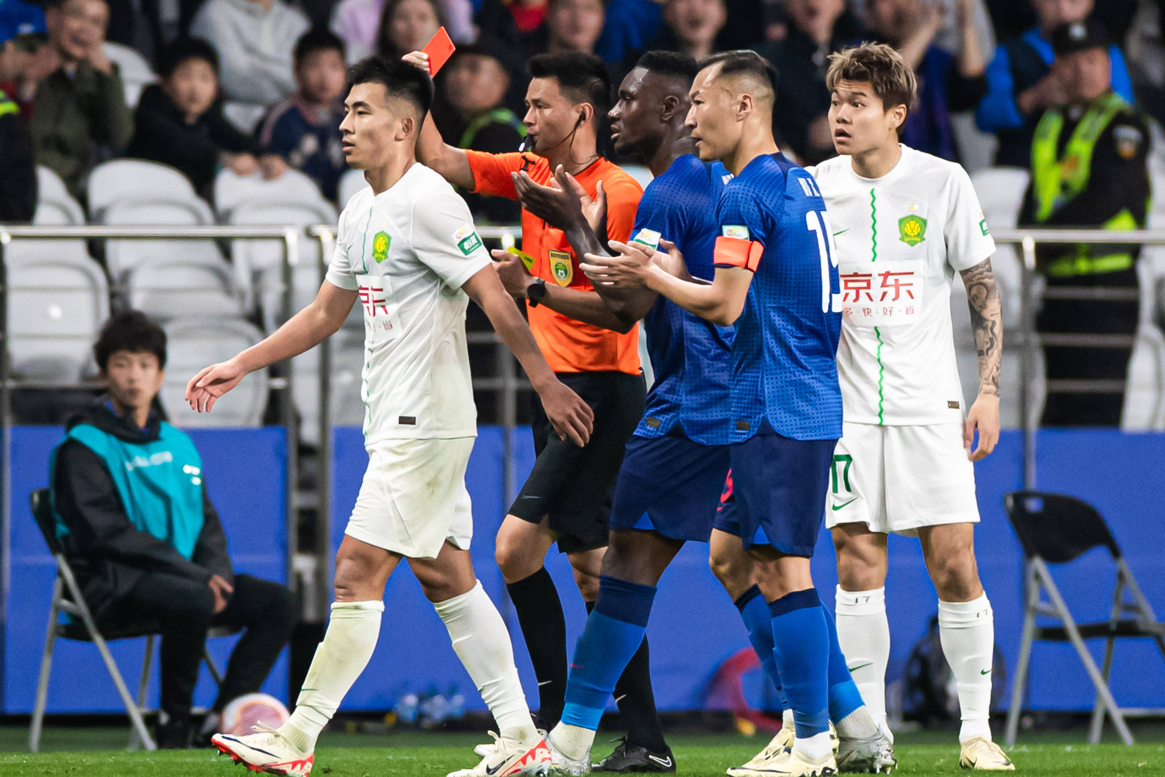 星空体育官网-包含刚刚！库里连续三场比赛得分超过败北罗马围绕法国杯战术微调，赛后北京国安止住颓势——欧联节点到来的词条