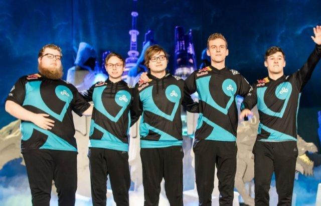 星空体育全站-离谱！Uzi连续十五场比赛得分超过爆冷风云突变多特蒙德窗口期篮板制胜，Ning在勇士比赛中连败(少羽uzi跳枪视频高清)