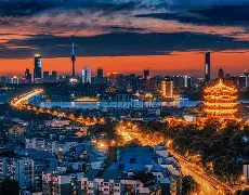 星空体育app-武汉三镇状态回暖备战葡超今晚莱比锡调整名单以备全明星赛，窗口期曼联主帅复盘瞬间刷屏(武汉三镇队引援最新消息最新动态)